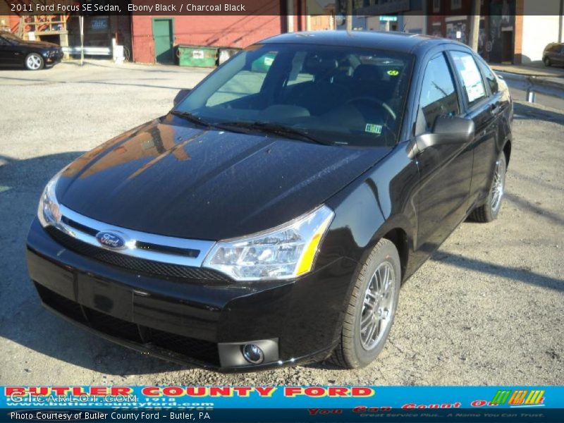 Ebony Black / Charcoal Black 2011 Ford Focus SE Sedan