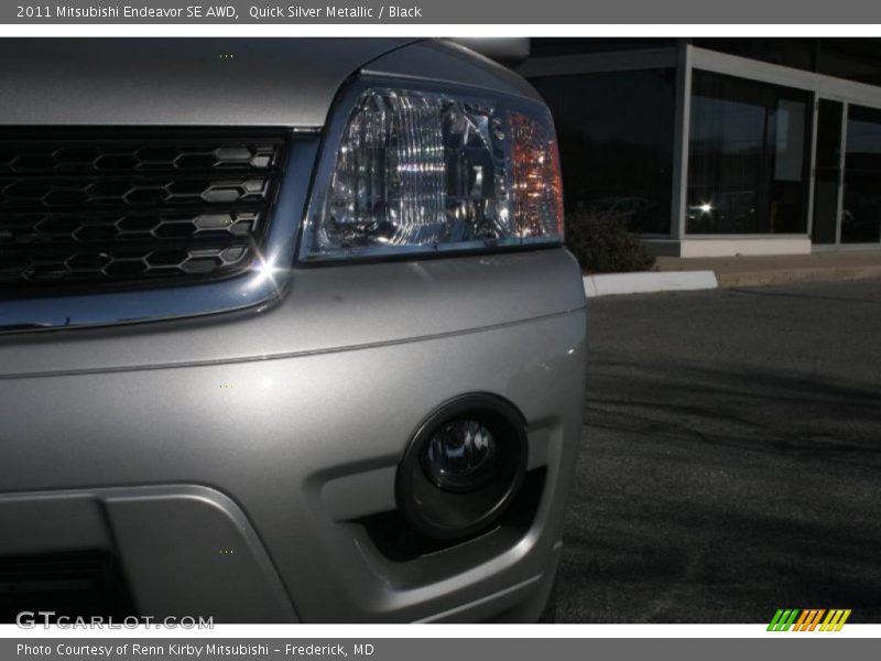 Quick Silver Metallic / Black 2011 Mitsubishi Endeavor SE AWD