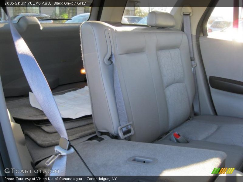  2005 VUE V6 AWD Gray Interior
