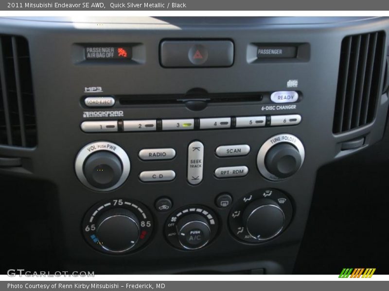 Quick Silver Metallic / Black 2011 Mitsubishi Endeavor SE AWD