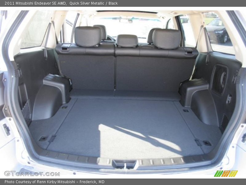 Quick Silver Metallic / Black 2011 Mitsubishi Endeavor SE AWD