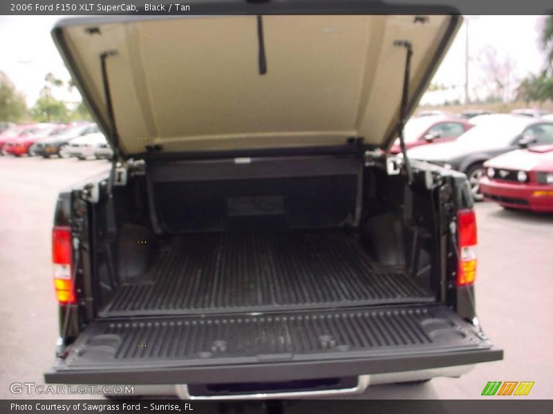 Black / Tan 2006 Ford F150 XLT SuperCab