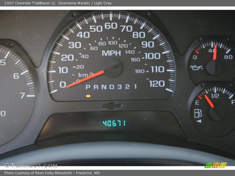 Silverstone Metallic / Light Gray 2007 Chevrolet TrailBlazer LS