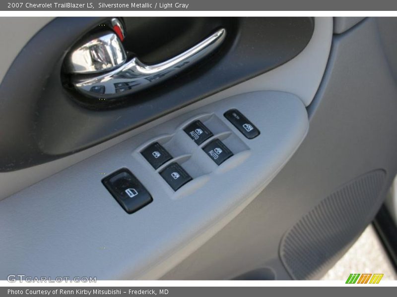 Silverstone Metallic / Light Gray 2007 Chevrolet TrailBlazer LS