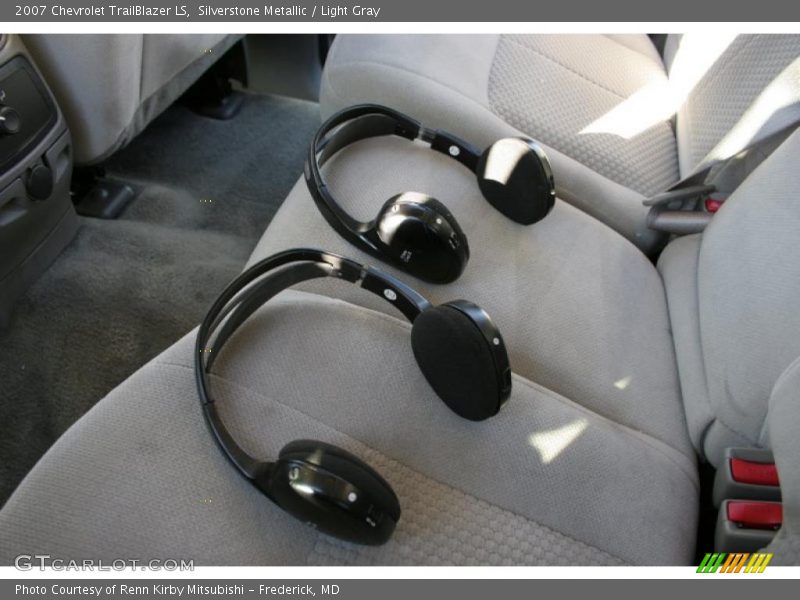 Silverstone Metallic / Light Gray 2007 Chevrolet TrailBlazer LS