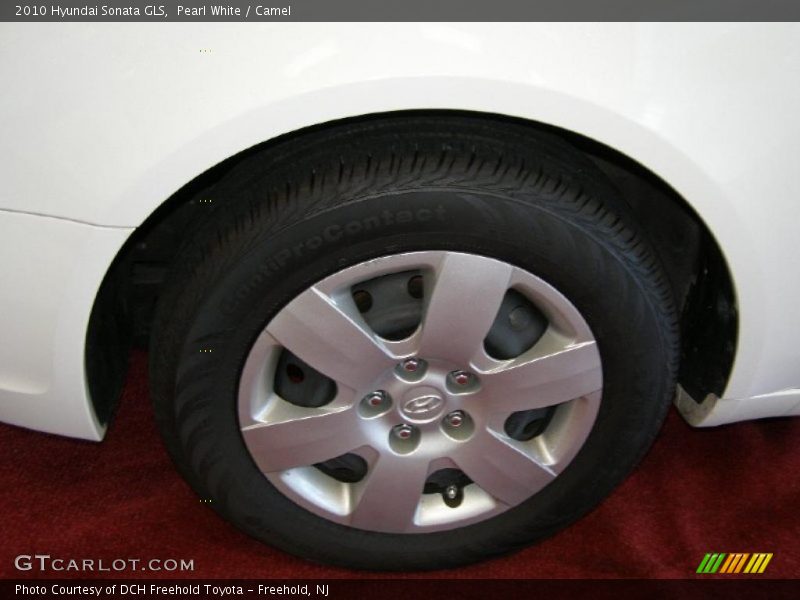 Pearl White / Camel 2010 Hyundai Sonata GLS