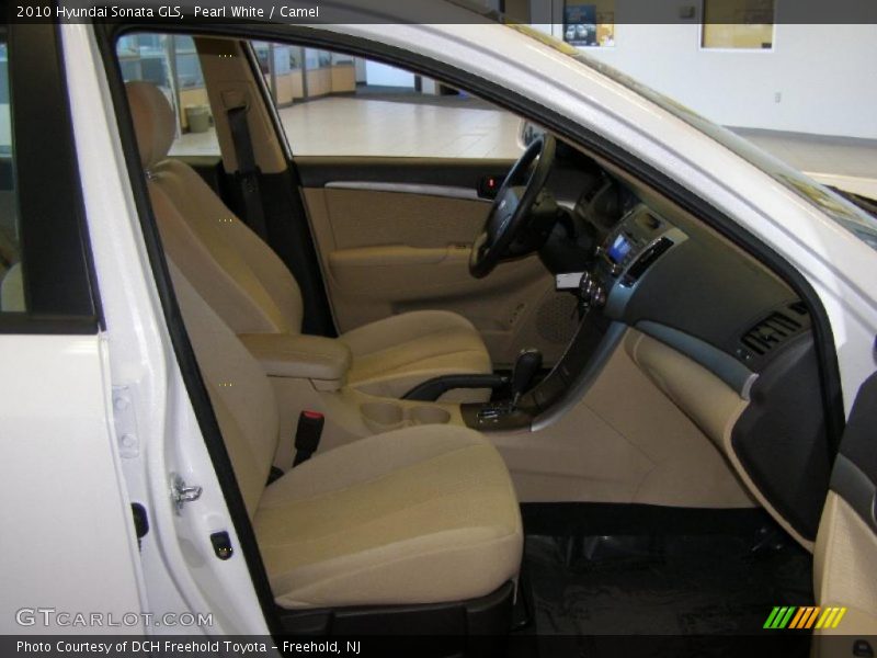 Pearl White / Camel 2010 Hyundai Sonata GLS