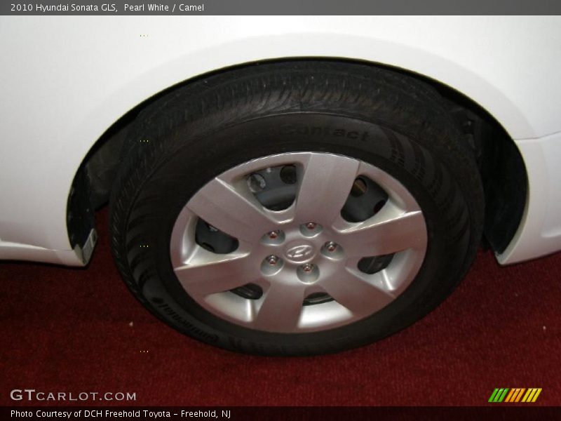 Pearl White / Camel 2010 Hyundai Sonata GLS