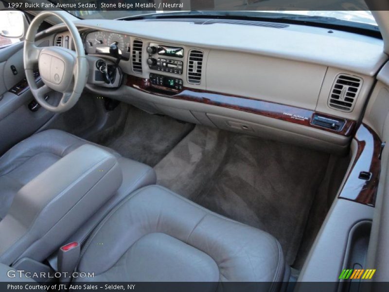 Dashboard of 1997 Park Avenue Sedan