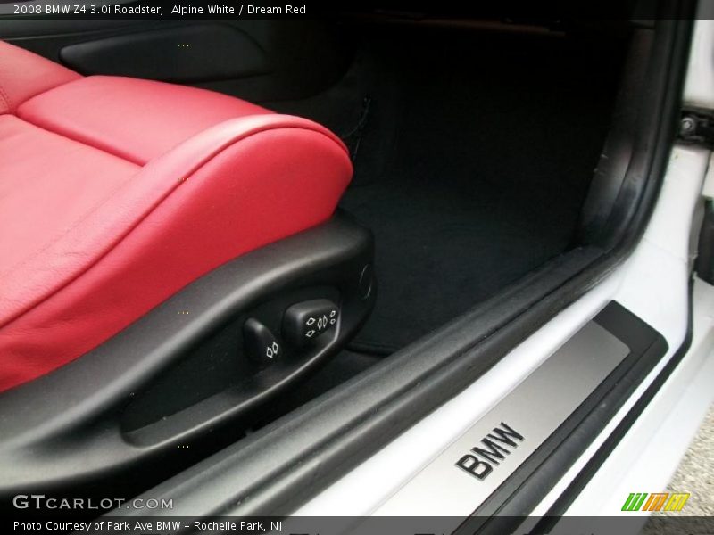Alpine White / Dream Red 2008 BMW Z4 3.0i Roadster