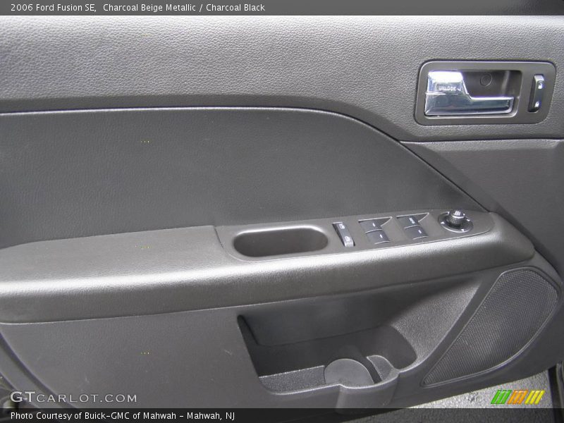 Charcoal Beige Metallic / Charcoal Black 2006 Ford Fusion SE