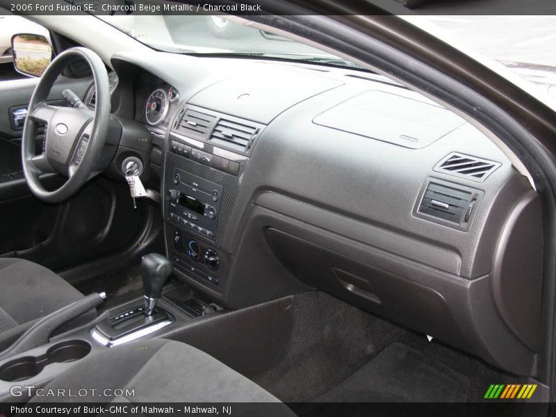 Charcoal Beige Metallic / Charcoal Black 2006 Ford Fusion SE