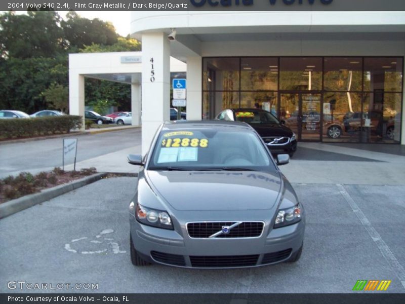 Flint Gray Metallic / Dark Beige/Quartz 2004 Volvo S40 2.4i