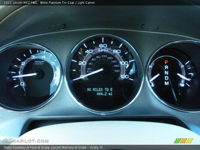 White Platinum Tri-Coat / Light Camel 2011 Lincoln MKZ FWD
