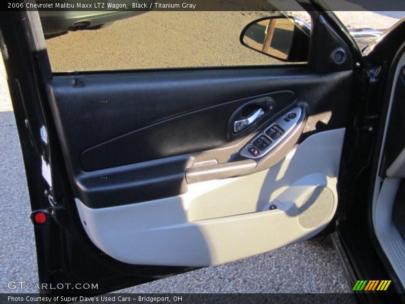 Black / Titanium Gray 2006 Chevrolet Malibu Maxx LTZ Wagon