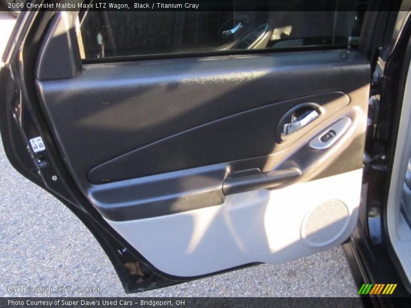 Black / Titanium Gray 2006 Chevrolet Malibu Maxx LTZ Wagon