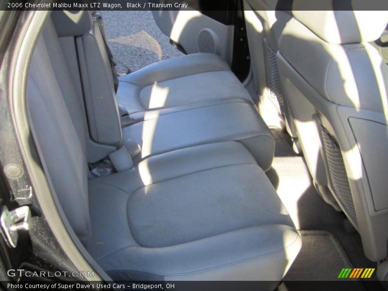 Black / Titanium Gray 2006 Chevrolet Malibu Maxx LTZ Wagon