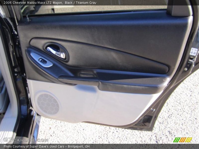 Black / Titanium Gray 2006 Chevrolet Malibu Maxx LTZ Wagon