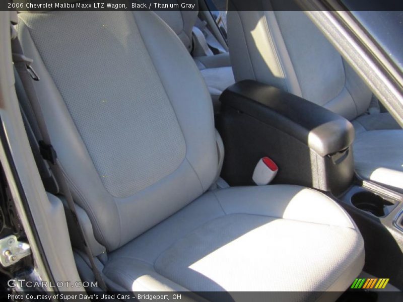 Black / Titanium Gray 2006 Chevrolet Malibu Maxx LTZ Wagon