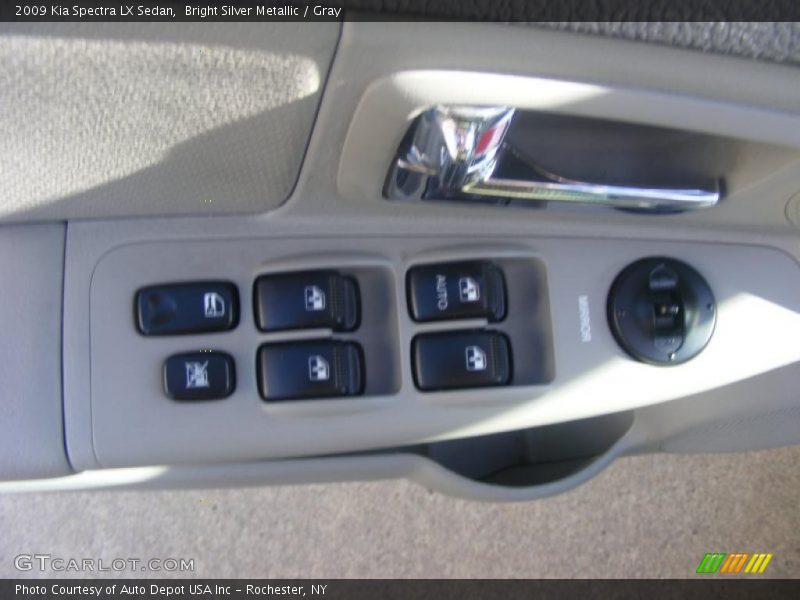 Bright Silver Metallic / Gray 2009 Kia Spectra LX Sedan