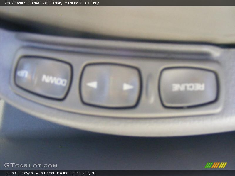 Medium Blue / Gray 2002 Saturn L Series L200 Sedan