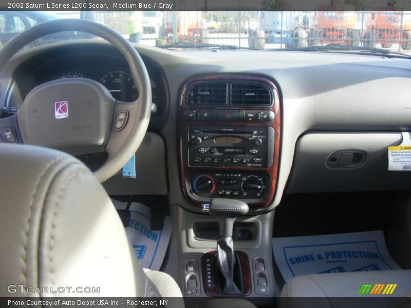 Medium Blue / Gray 2002 Saturn L Series L200 Sedan