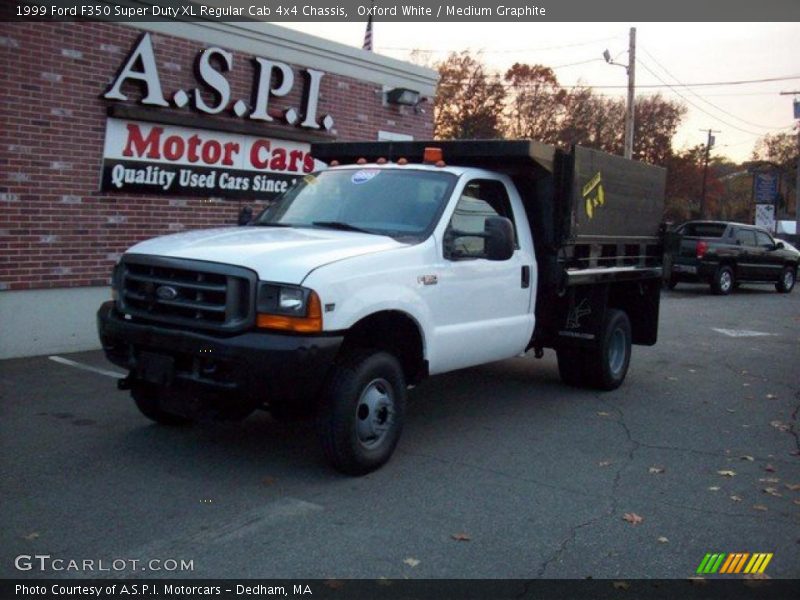 Oxford White / Medium Graphite 1999 Ford F350 Super Duty XL Regular Cab 4x4 Chassis