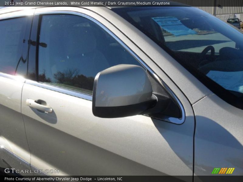 White Gold Metallic / Dark Graystone/Medium Graystone 2011 Jeep Grand Cherokee Laredo