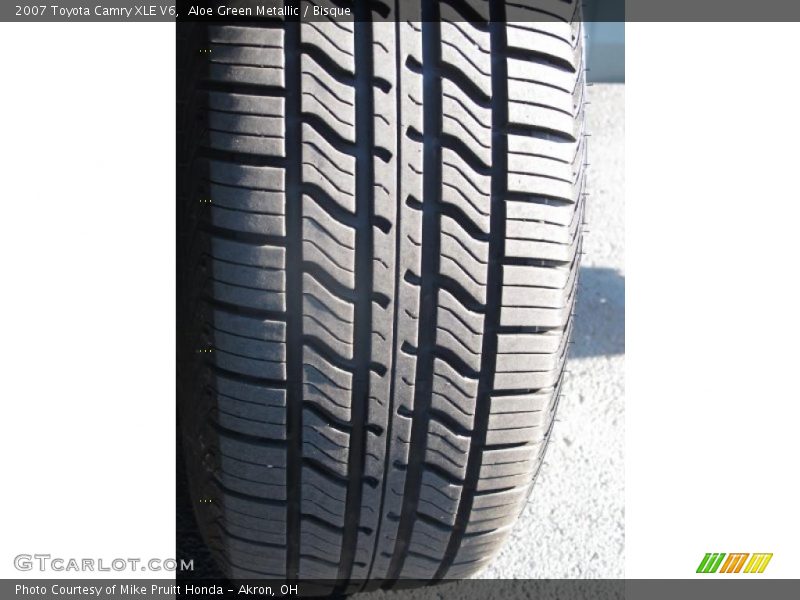 Aloe Green Metallic / Bisque 2007 Toyota Camry XLE V6