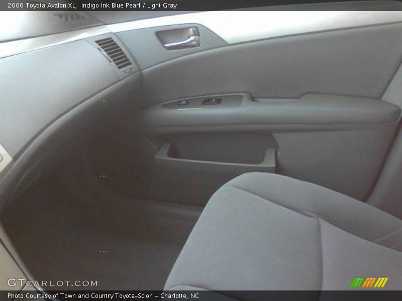 Indigo Ink Blue Pearl / Light Gray 2006 Toyota Avalon XL