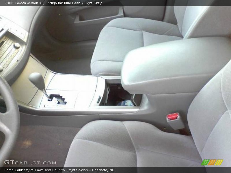 Indigo Ink Blue Pearl / Light Gray 2006 Toyota Avalon XL