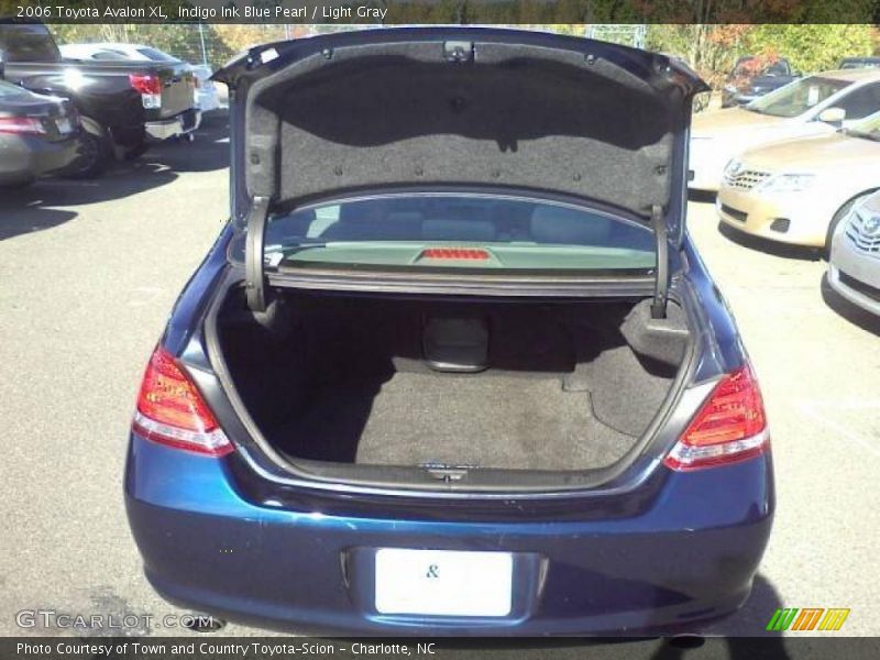 Indigo Ink Blue Pearl / Light Gray 2006 Toyota Avalon XL
