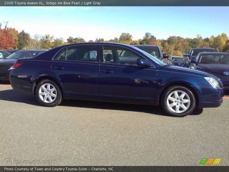 Indigo Ink Blue Pearl / Light Gray 2006 Toyota Avalon XL