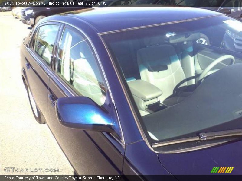 Indigo Ink Blue Pearl / Light Gray 2006 Toyota Avalon XL