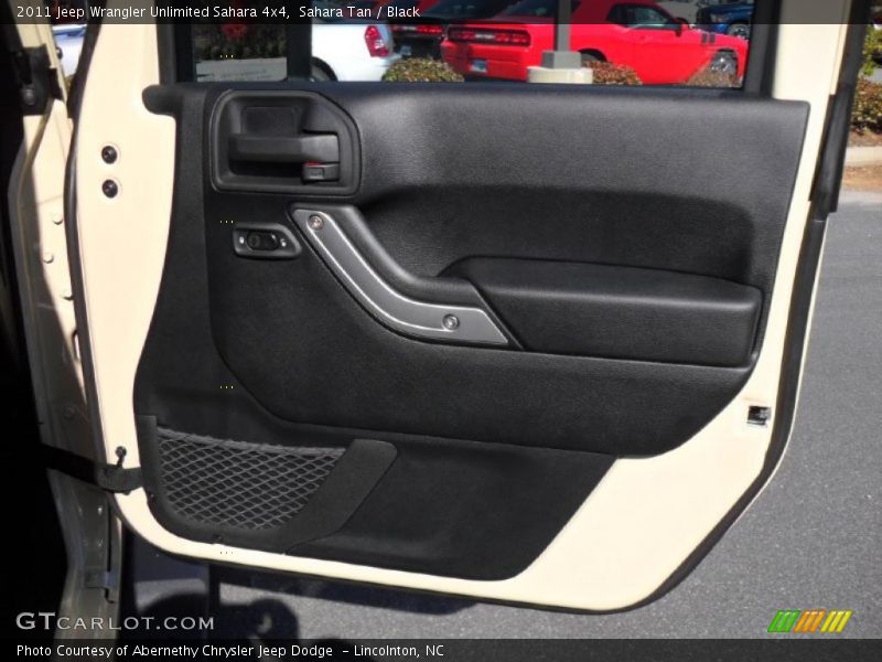 Sahara Tan / Black 2011 Jeep Wrangler Unlimited Sahara 4x4