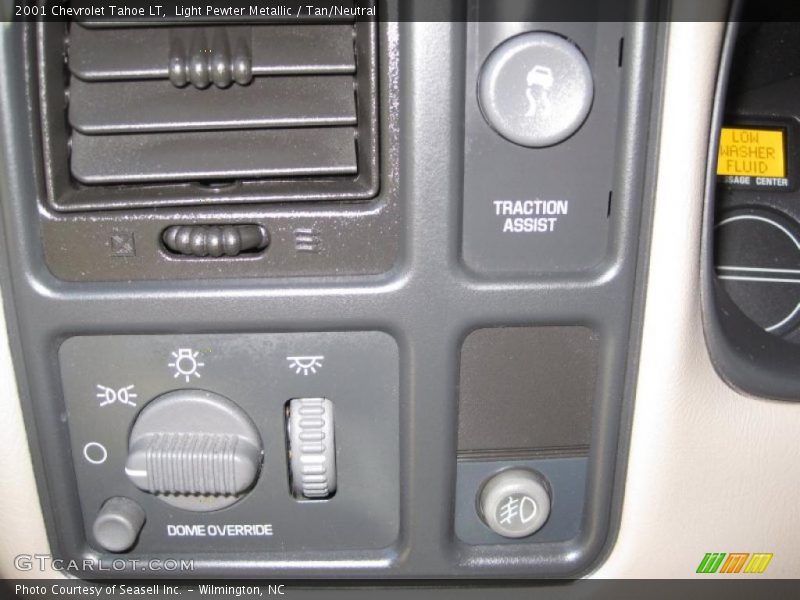 Controls of 2001 Tahoe LT