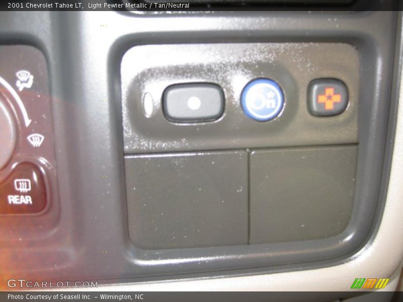 Light Pewter Metallic / Tan/Neutral 2001 Chevrolet Tahoe LT