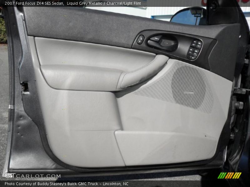 Liquid Grey Metallic / Charcoal/Light Flint 2007 Ford Focus ZX4 SES Sedan