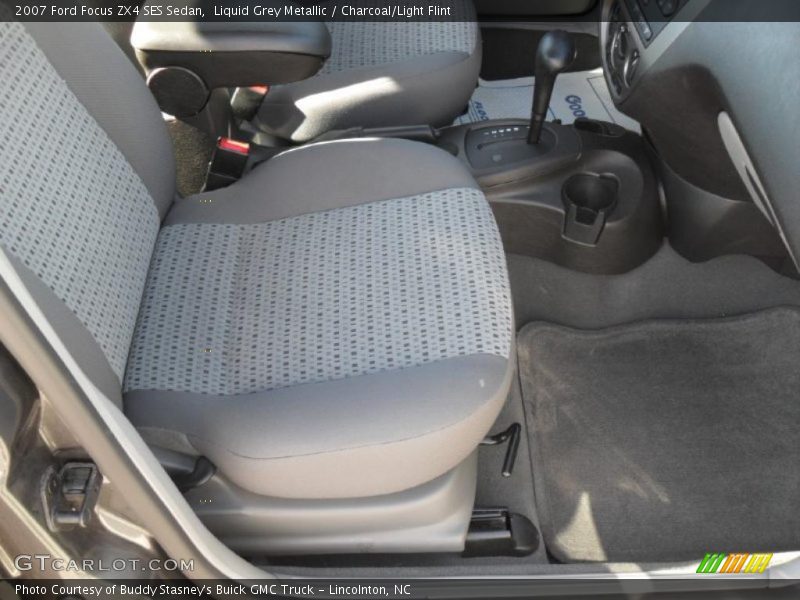  2007 Focus ZX4 SES Sedan Charcoal/Light Flint Interior