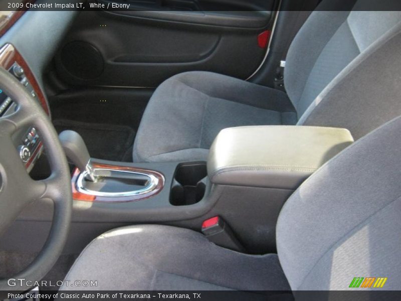 White / Ebony 2009 Chevrolet Impala LT