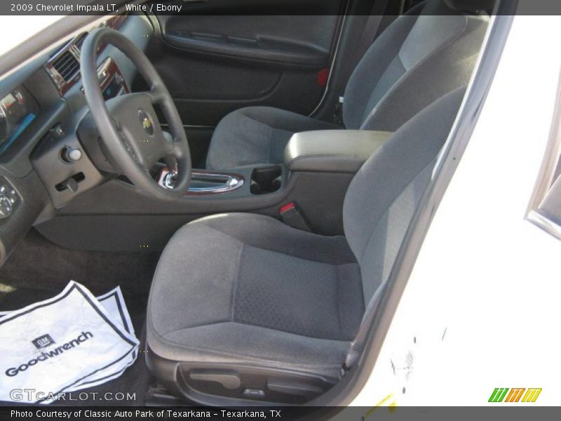 White / Ebony 2009 Chevrolet Impala LT