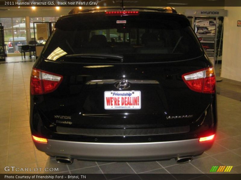 Black Noir Pearl / Gray 2011 Hyundai Veracruz GLS