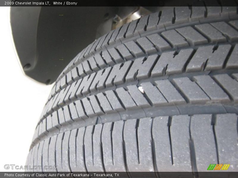 White / Ebony 2009 Chevrolet Impala LT