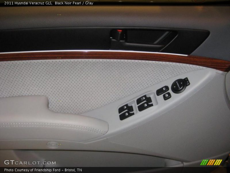 Black Noir Pearl / Gray 2011 Hyundai Veracruz GLS