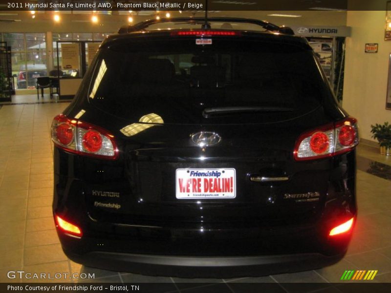 Phantom Black Metallic / Beige 2011 Hyundai Santa Fe Limited AWD