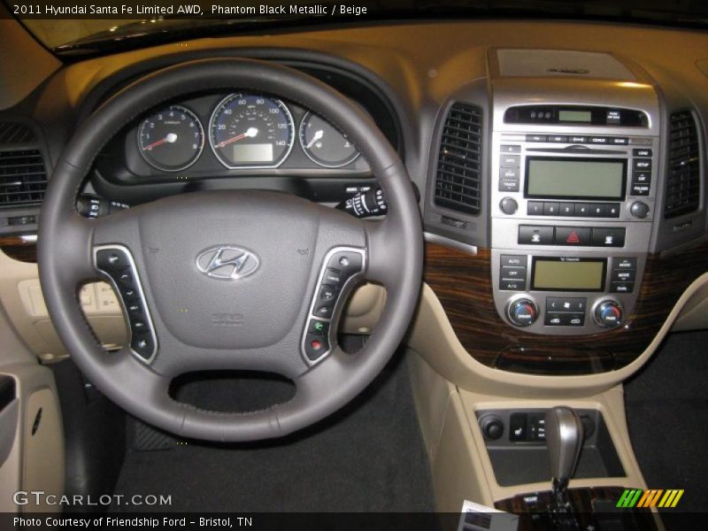 Dashboard of 2011 Santa Fe Limited AWD