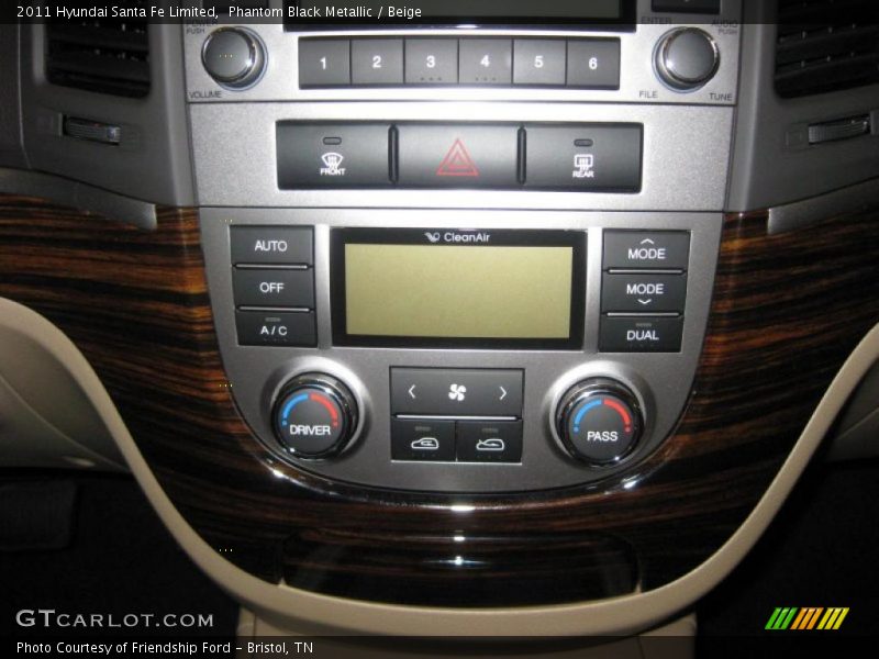 Phantom Black Metallic / Beige 2011 Hyundai Santa Fe Limited