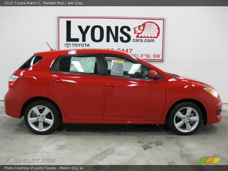 Radiant Red / Ash Gray 2010 Toyota Matrix S