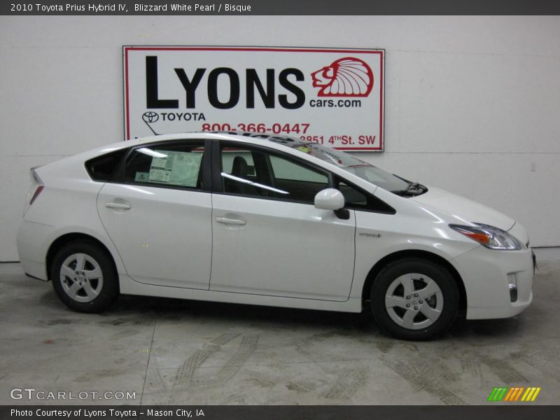 Blizzard White Pearl / Bisque 2010 Toyota Prius Hybrid IV