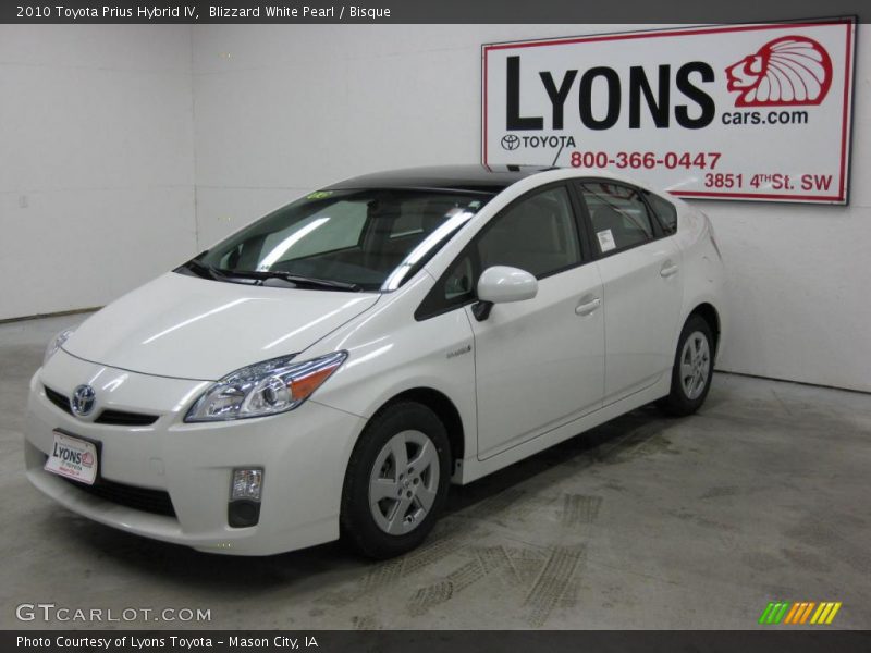 Blizzard White Pearl / Bisque 2010 Toyota Prius Hybrid IV